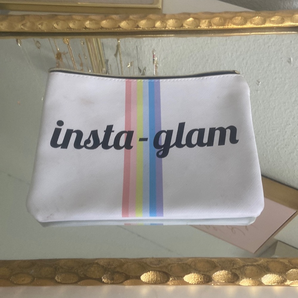 Cosmetic bag